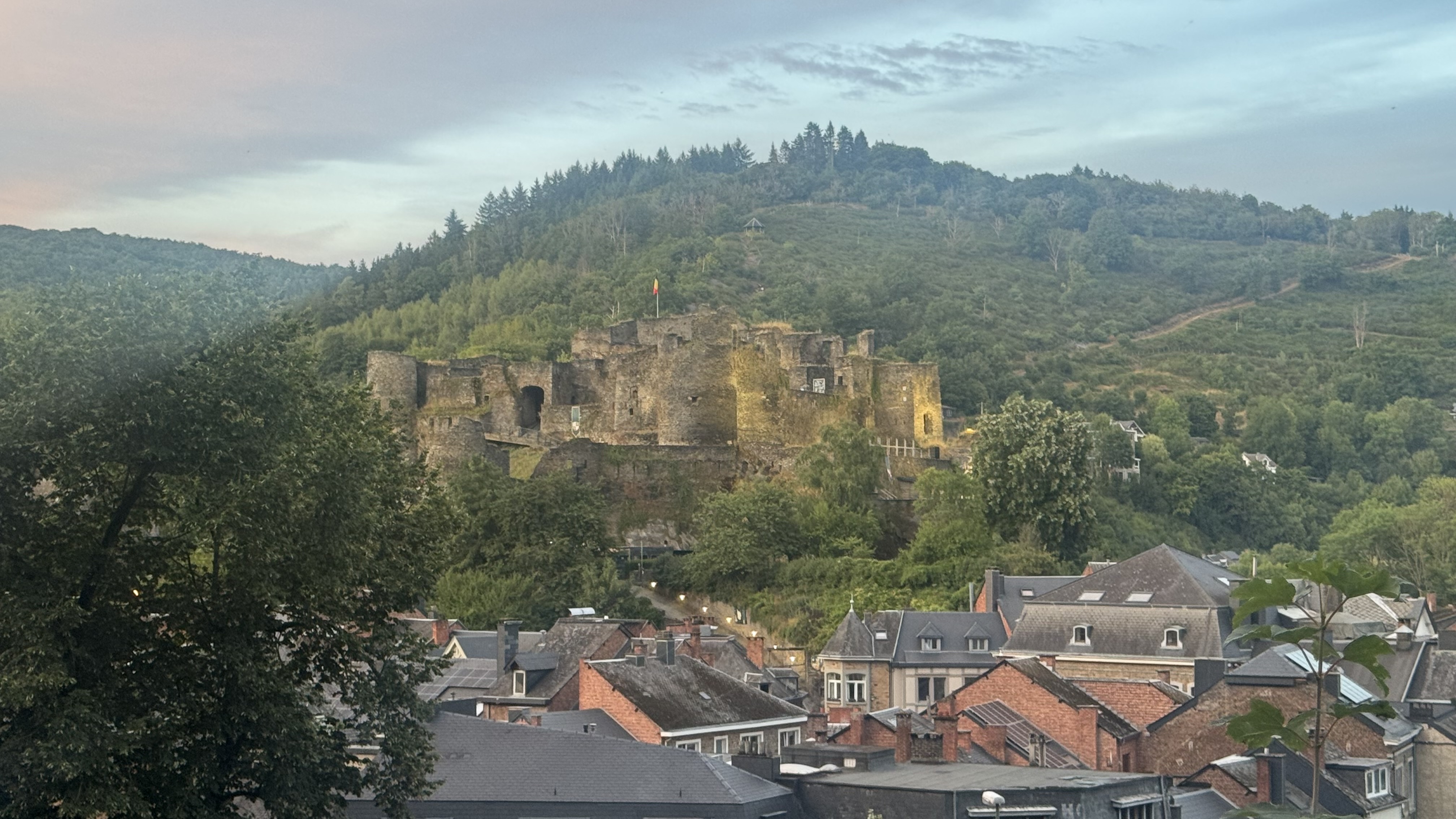 Le château féodal de La-Roche-en-Ardenne